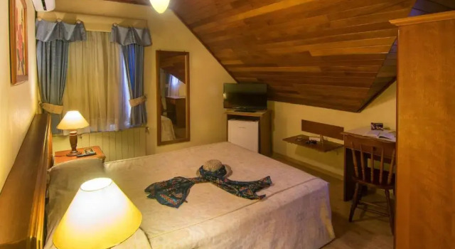 Номер Luxury HOTEL SKY GRAMADO - Cartão Postal de Gramado RS