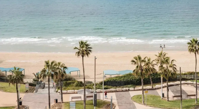 Suite junior מלון אלמרה Almera Hotel