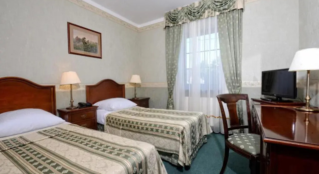 Люкс Presidential Hotel Zubrówka Bialowieza