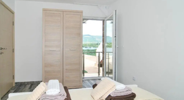 Апартаменты с видом на море Apartments Edera