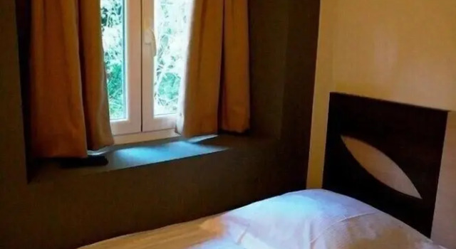 Трёхместный номер Standard Hotel Bellevue