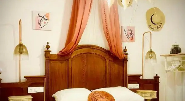 Le trois nourrices, Book Hotel Cheap Hotels in Narbonne