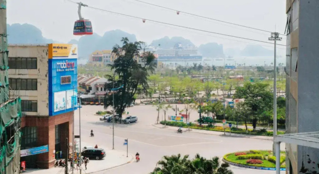 Трёхместный номер Standard с видом на море Quynh Yen hotel