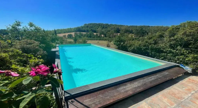 Коттедж Fantastic Views Around Villa With Aircon - Pool, Grounds, Pool House - 12 Guests