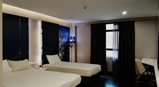 Kingston Hotel 3 - Kuala Lumpur, Забронировать Отель Недорогие отели Куала-Лумпура, рядом с Башни-близнецы Берджая Таймс-Сквэр, недорого