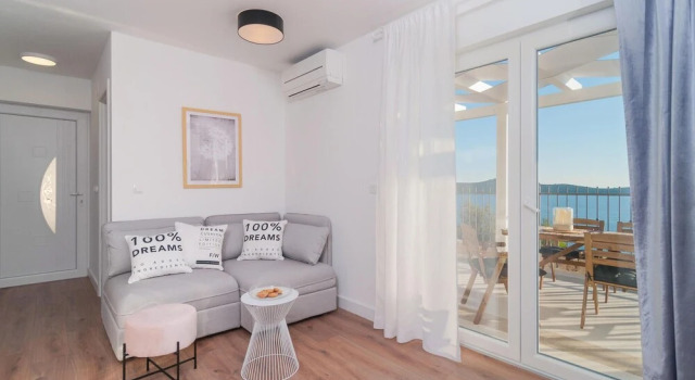 4 Bedroom Beautiful Home In Sevid, Buchen Sie Hotel Hotels in Gespanschaft Split-Dalmatien mit Pool, Schwimmbad