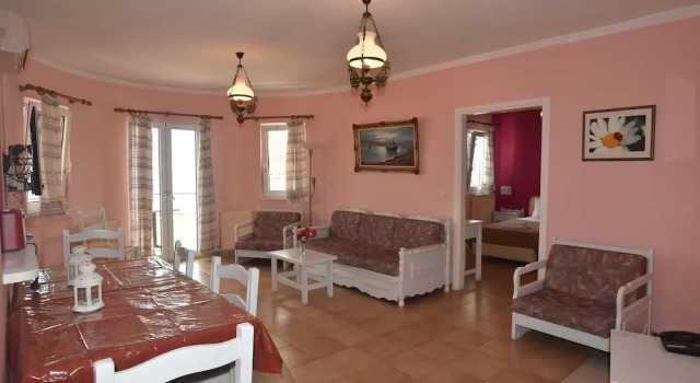Апартаменты с 2 комнатами с балконом и с видом на море Stella Hotel Apartments