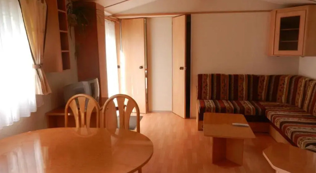 Camping Baalse Hei, Buchen Sie Campingplatz Hotels in Antwerpse Kempen mit Pool, Schwimmbad
