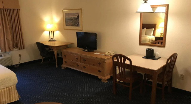 Rosemont Suites, Boek Hotel Norwich Connecticut