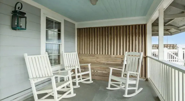 Коттедж Sunset Shores 5 Bedroom Home