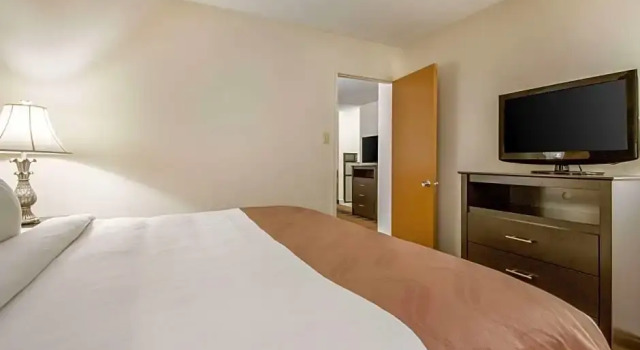 Четырёхместный люкс Quality Inn Bloomsburg