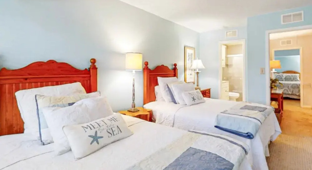 Dog-friendly Oceanfront Getaway With Shared Pool & Central AC