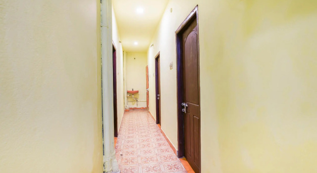 OYO Flagship 67642 SINDHU INN, Rezerwuj Hotel Warangal Telangana