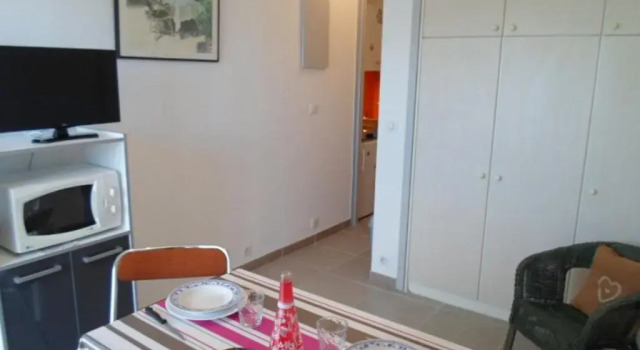 Appartement Balaruc-les-Bains, 1 pièce, 2 personnes - FR-1-503-86, Book Lejlighed Balaruc-les-Bains Étang de Thau