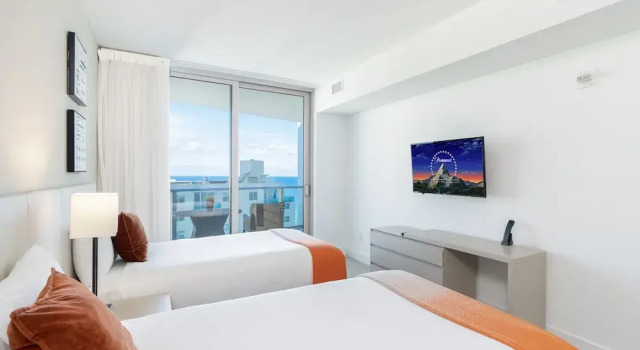 MVR Apartments Beachfront, Забронировать Апартаменты/квартира Халландейл-Бич Голливуд-Бич