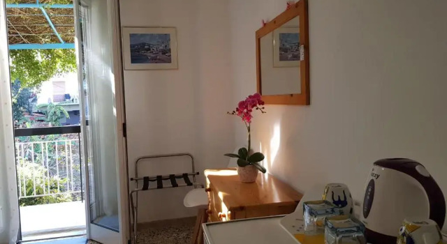 Двухместный номер Standard с балконом и с видом на сад Blue Sky Apartments & Rooms