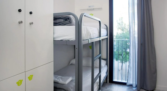 Кровать в общем номере (женский номер) Meeting Point Hostels