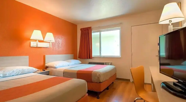 Номер Deluxe Motel 6-Westminster, CA - South - Long Beach Area