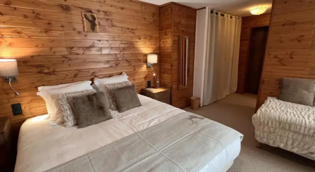 Полулюкс с видом на горы Everest Hotel