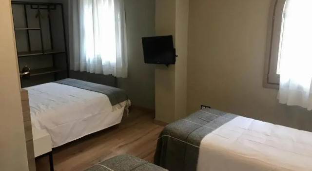 Трёхместный номер Standard Hotel Torres Manlleu