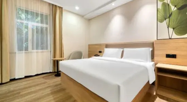 Двухместный номер Standard GreenTree Inn HuZhou AnJi YingBin Avenue Express Hotel