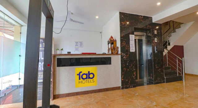 Fabhotel Lime Tree
