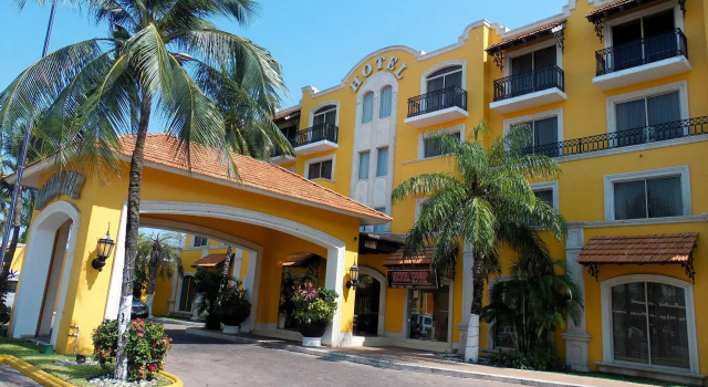 Hotel Hacienda Real, Book Hotel Hotels in Campeche with a Pool, Swimming Pool