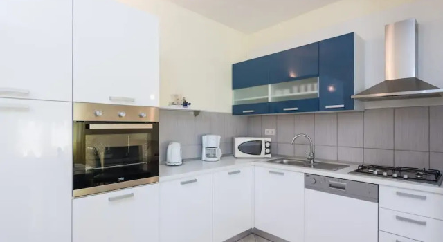 Вилла Holiday Villa Perna with Swimming Pool