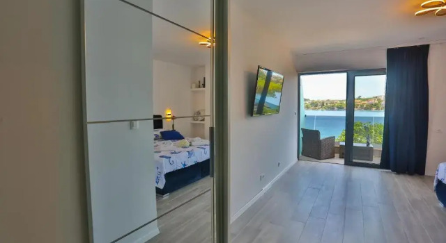 Hotel Paradise Punta, Rezerwuj Hotel Island Solta Split-Dalmatia County