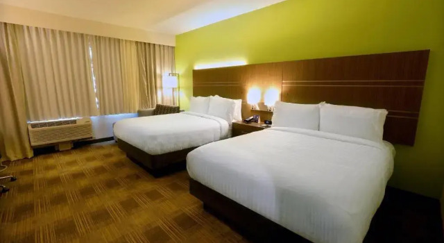 Люкс с 2 комнатами Holiday Inn Express & Suites - Dripping Springs - Austin Area by IHG