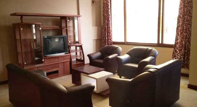City Centre Apartments, Забронировать Апартаменты/квартира Отели Дар-эс-Салама с парковкой, рядом с Zanzibar Ferry Terminal, Парковка