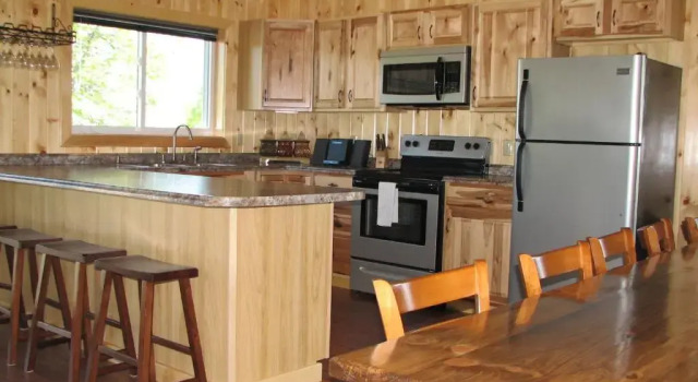 Коттедж с 5 комнатами Angel Rock Waterfront Cottages and Vacation Homes