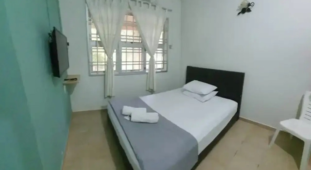 OYO 90116 Fbs Inn Hotel, Rezervovat Hotel Hotely v Terengganu s parkováním, Parkování
