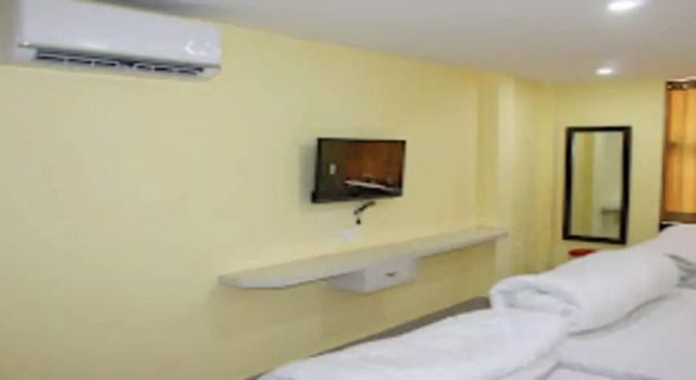 Номер Standard MeroStay 021 Hotel Ganga Sagar