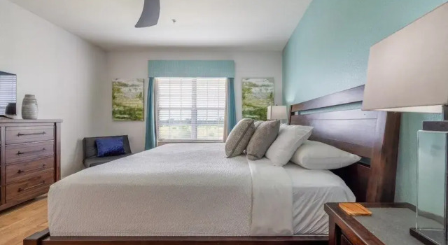 Your Vista Cay Lakeview Allure 3 Bedroom Condo by RedAwning