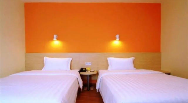 Номер Business 7Days Inn Sanya Dadonghai