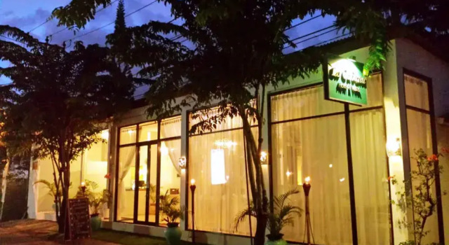 La Cabana Hotel and Villas