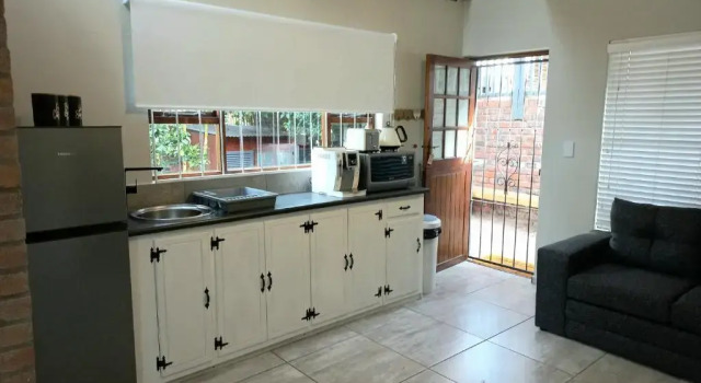 Апартаменты Lazy Days Apartments - Jeffreys Bay