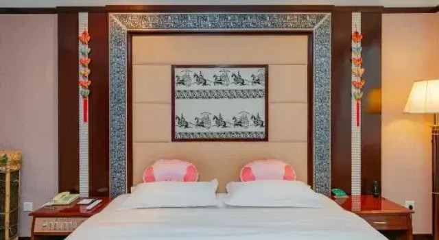 Люкс Deluxe West Well Hotel