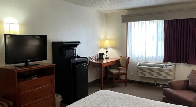 Номер Standard Serena Inn & Suites