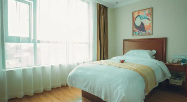 Greentree Inn Zhoukou Huaiyang County Longdu Avenu, Book Hotel Huaiyang Henan