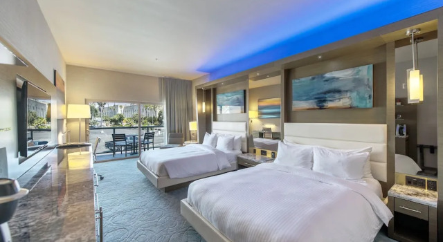 Четырёхместный номер Deluxe с балконом Shade Hotel Redondo Beach