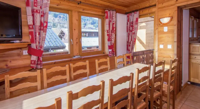 Comfortable Detached House for 14 People at the Lively Les Gets