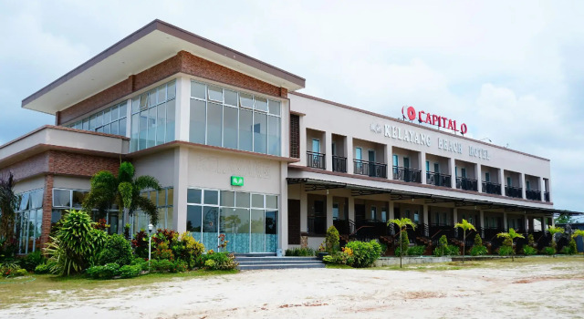 Capital O 399 Kelayang Beach Hotel, Prenota Hotel Sijuk Belitung Island