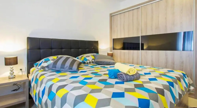 Amazing Apartment in Grebastica with Outdoor Swimming Pool, Hot Tub & WiFi
