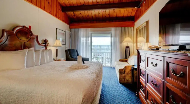 Двухместный номер Standard с видом на улицу Waves Oceanfront Resort