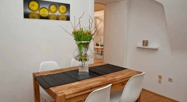 Апартаменты Moderne Dachgeschosswohnung zentral by Seebnb