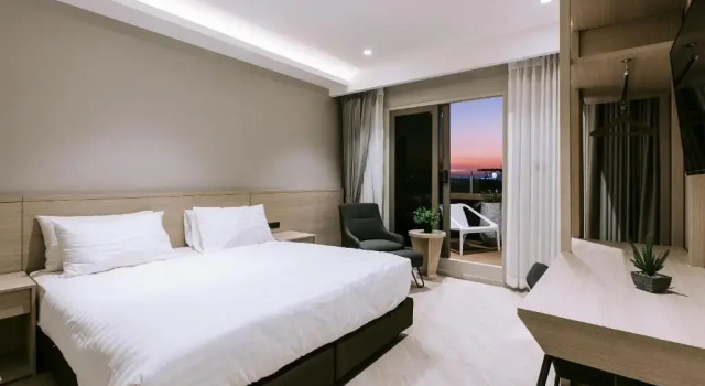 Двухместный номер Superior с балконом The Rich Hotel