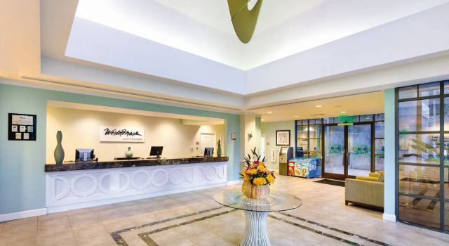 WorldMark San Diego - Mission Valley, Забронировать Отель Мишен-Вели Сан-Диего, рядом с Scripps Coastal Medical Center