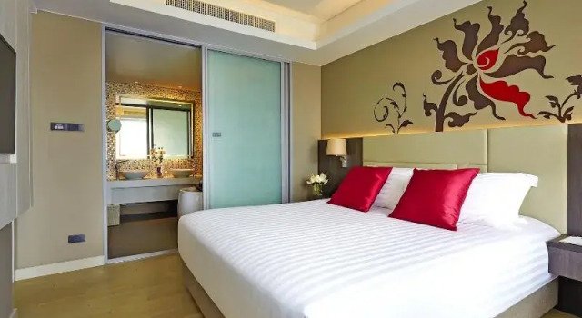 Двухместный люкс Deluxe Grand Mercure Phuket Patong